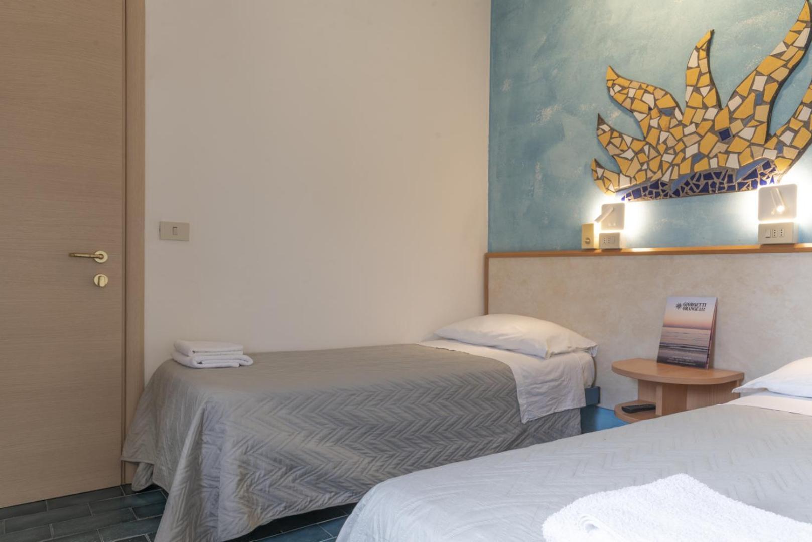 Hotel Giorgetti Orange Bellaria-Igea Marina Bagian luar foto