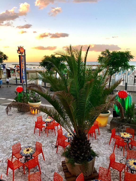 Hotel Giorgetti Orange Bellaria-Igea Marina Bagian luar foto